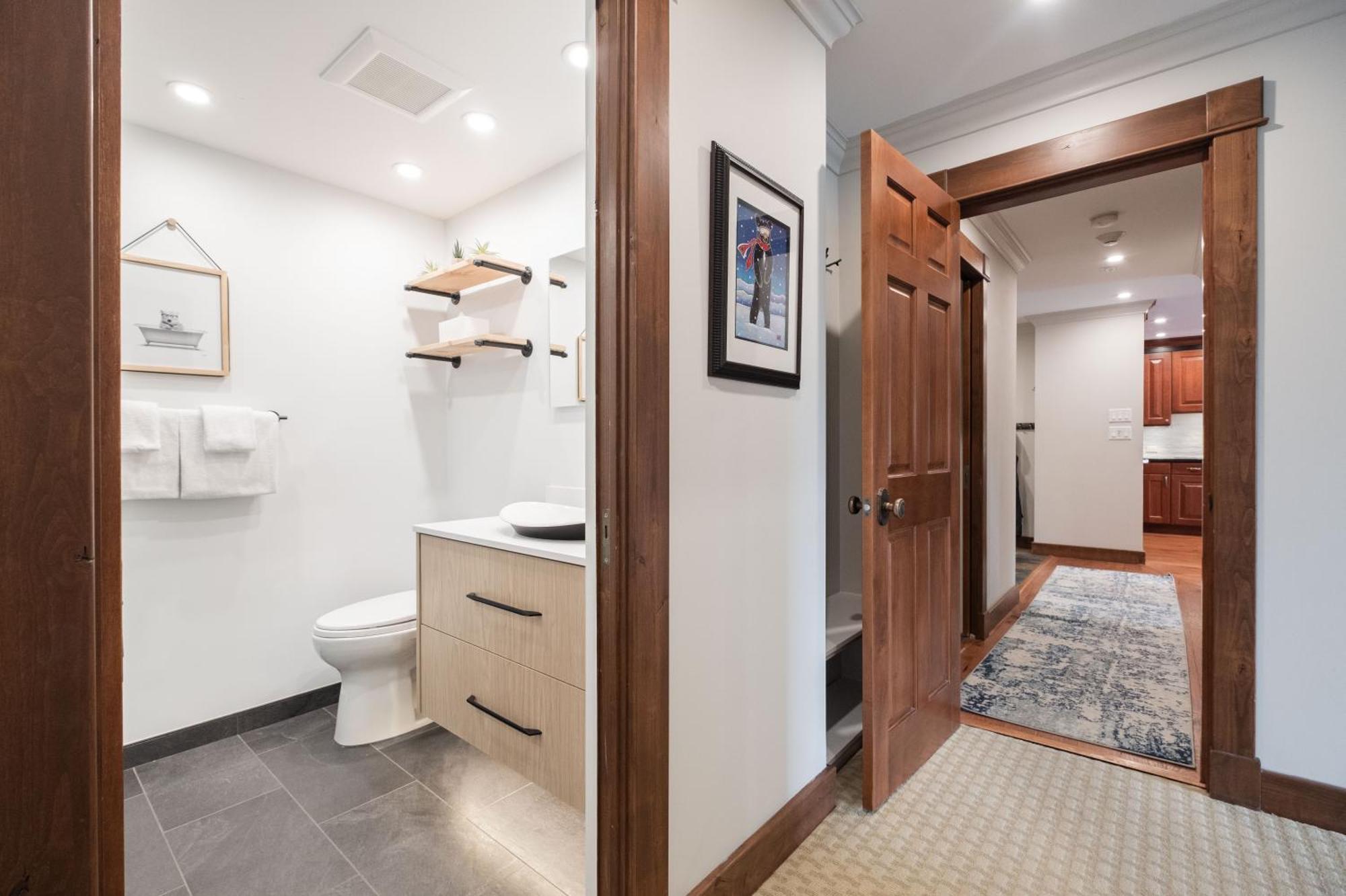 Greyhawk By Outpost Whistler Villa Exterior foto