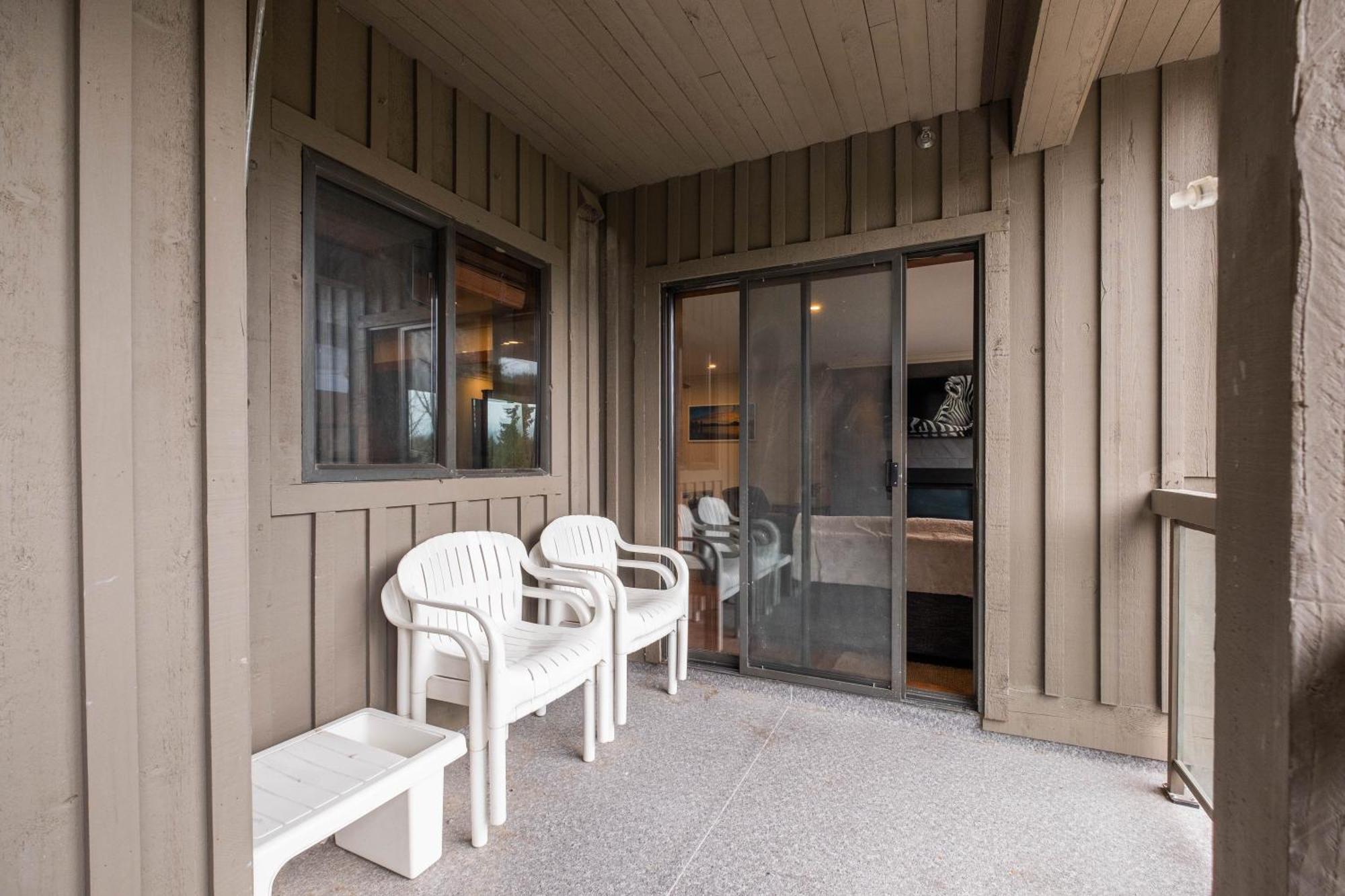 Greyhawk By Outpost Whistler Villa Exterior foto