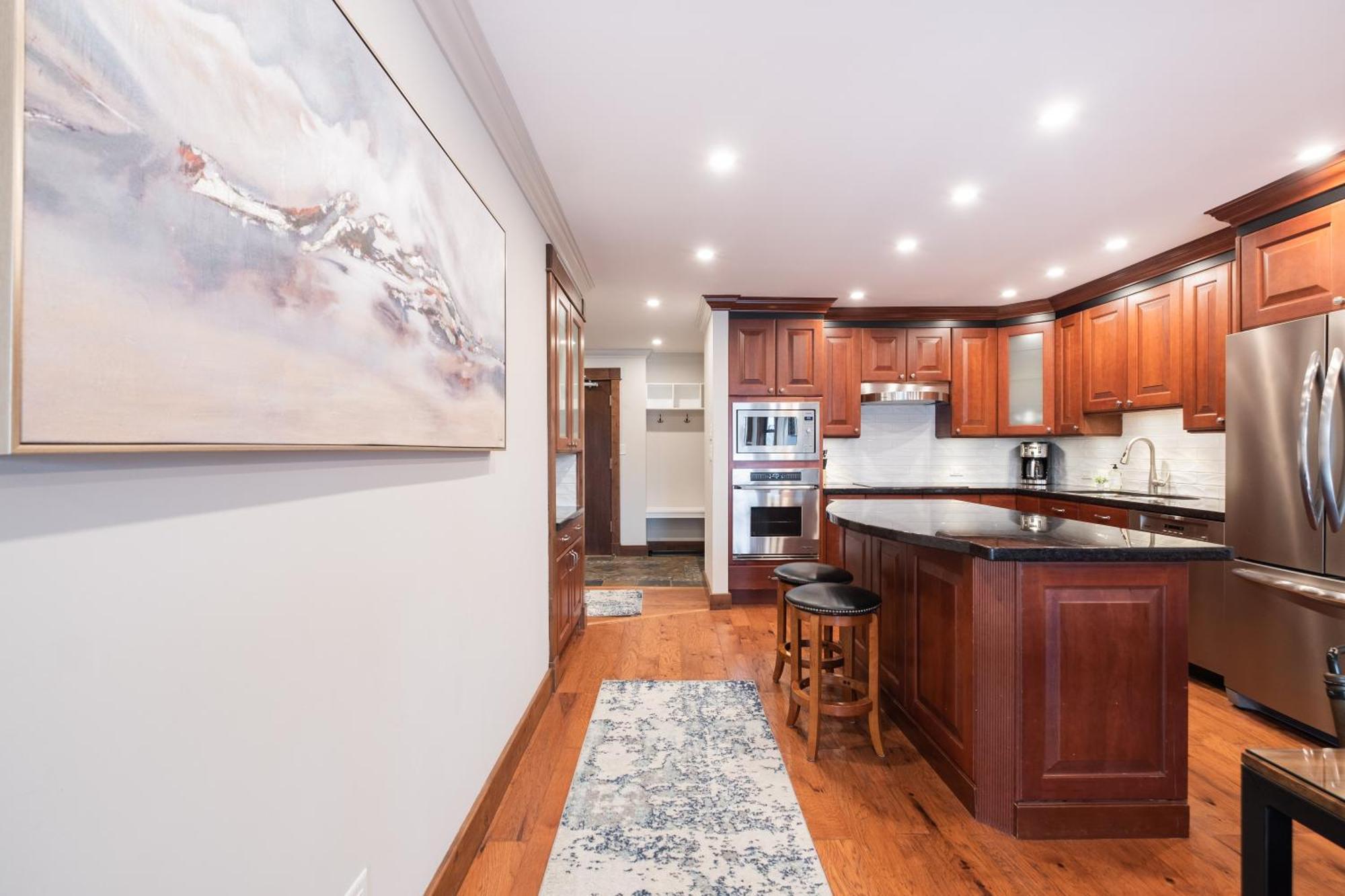 Greyhawk By Outpost Whistler Villa Exterior foto