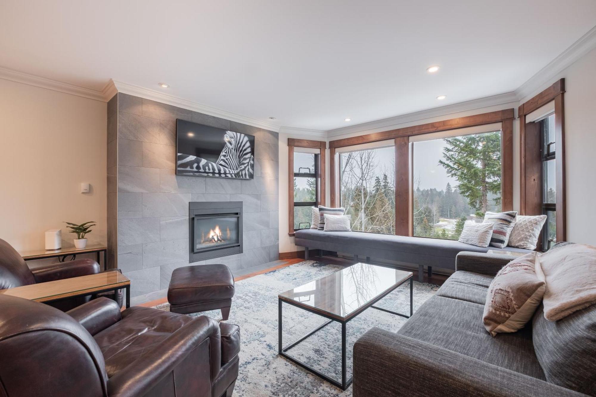 Greyhawk By Outpost Whistler Villa Exterior foto