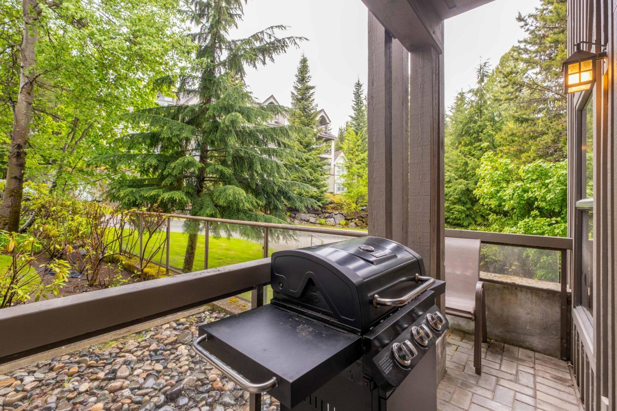 Greyhawk By Outpost Whistler Villa Exterior foto