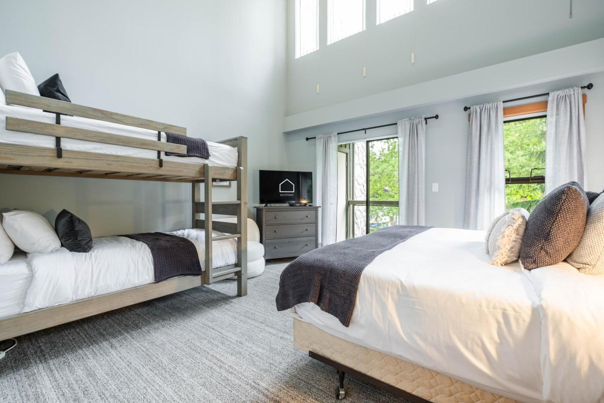 Greyhawk By Outpost Whistler Villa Exterior foto