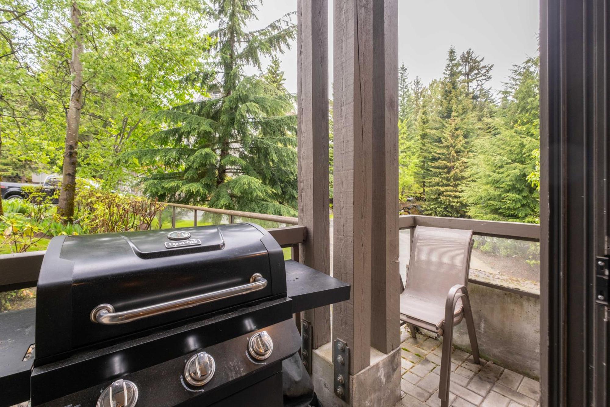 Greyhawk By Outpost Whistler Villa Exterior foto