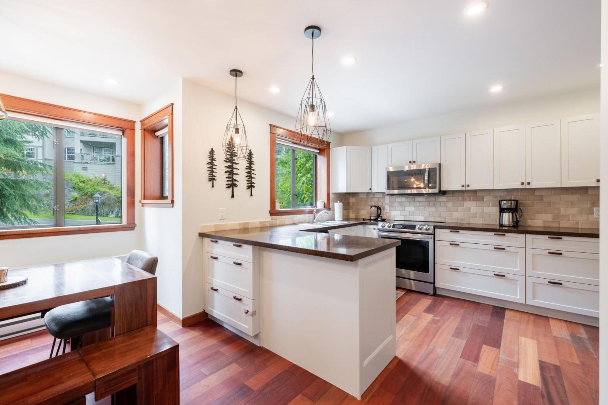 Greyhawk By Outpost Whistler Villa Exterior foto