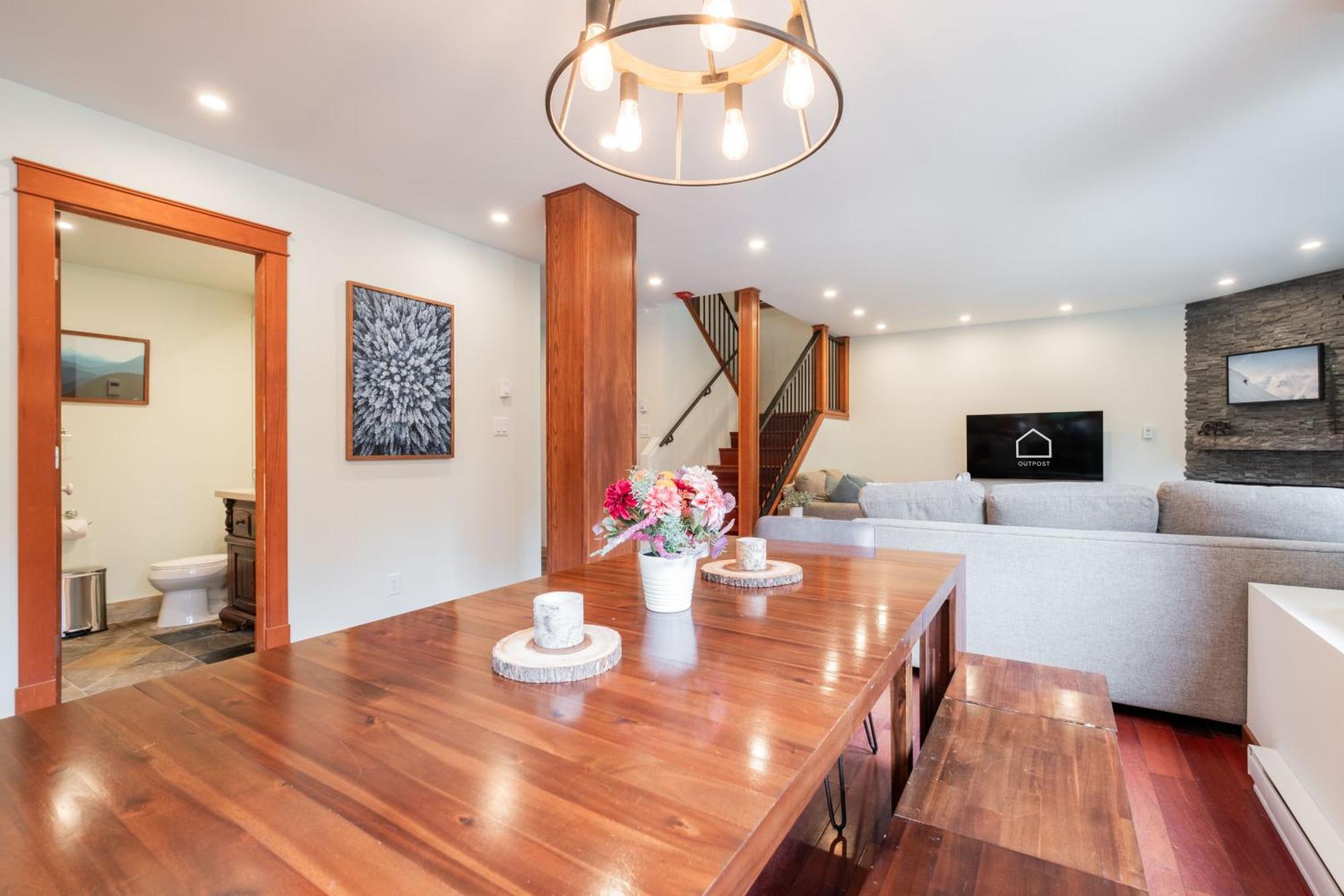Greyhawk By Outpost Whistler Villa Exterior foto
