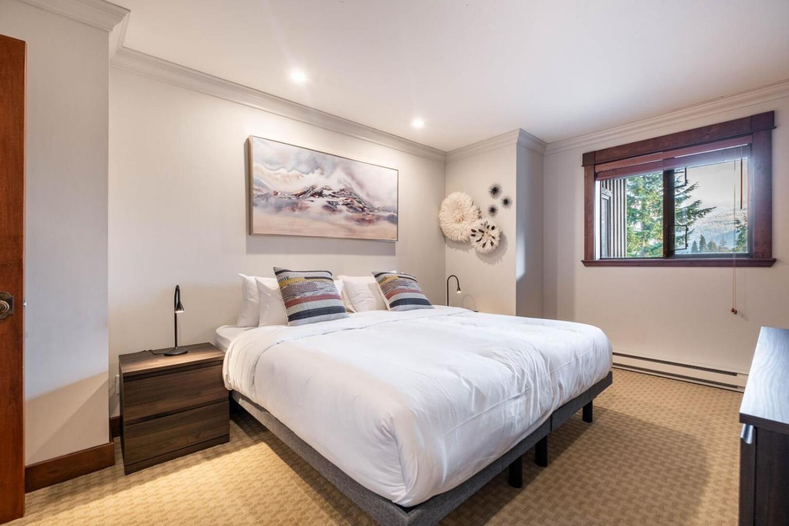 Greyhawk By Outpost Whistler Villa Exterior foto